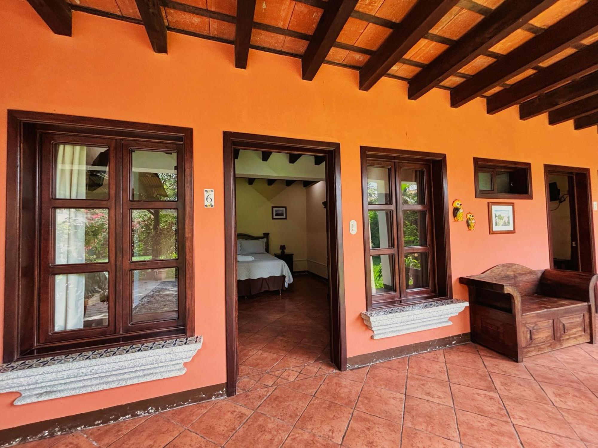Alana Hotel By Ish Antigua Luaran gambar