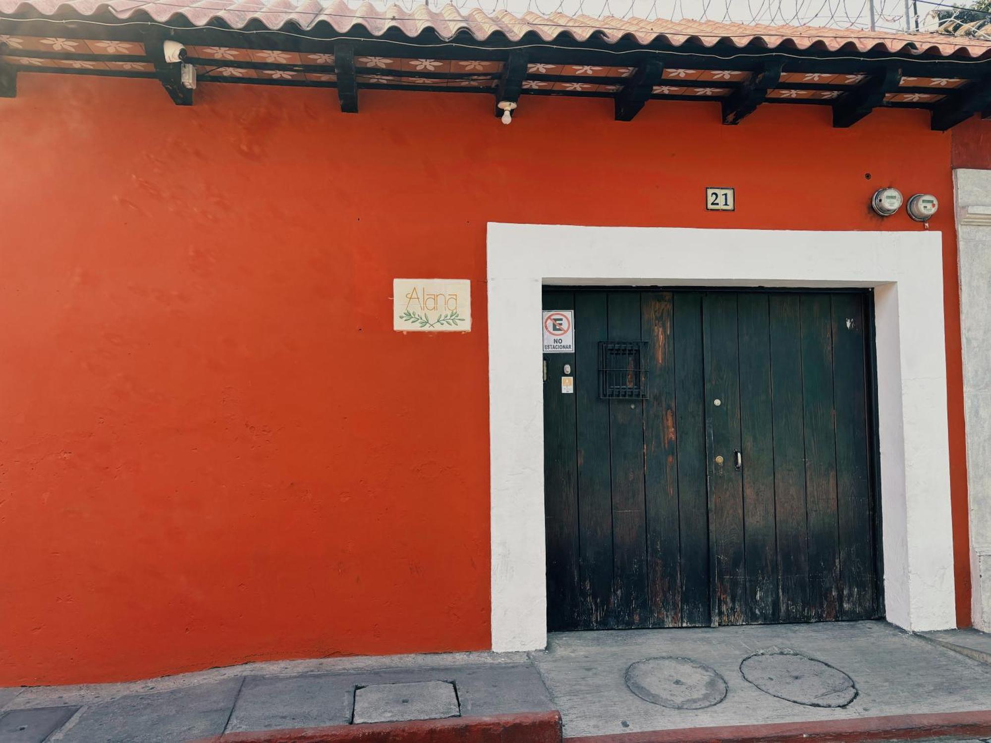 Alana Hotel By Ish Antigua Luaran gambar